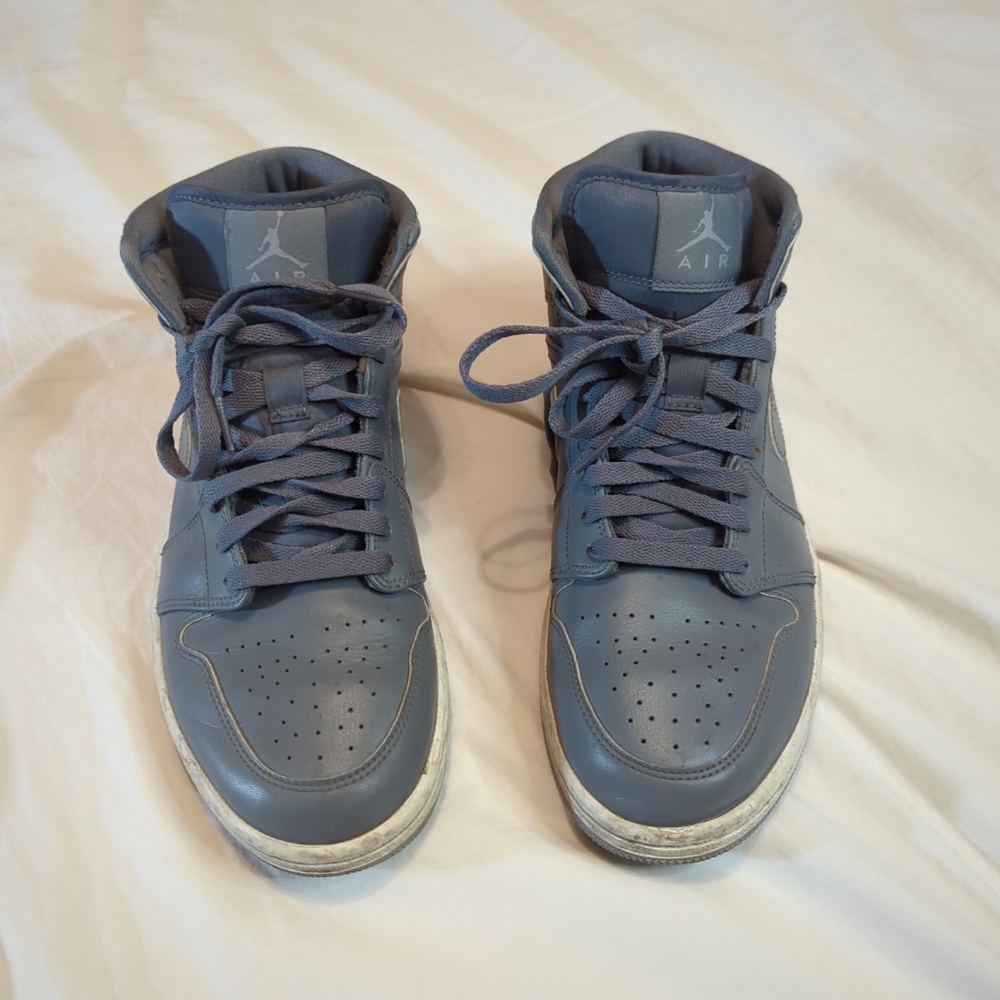 Jordan 1 Mid Cool Grey 2015 554724-031 Size 9 Men's